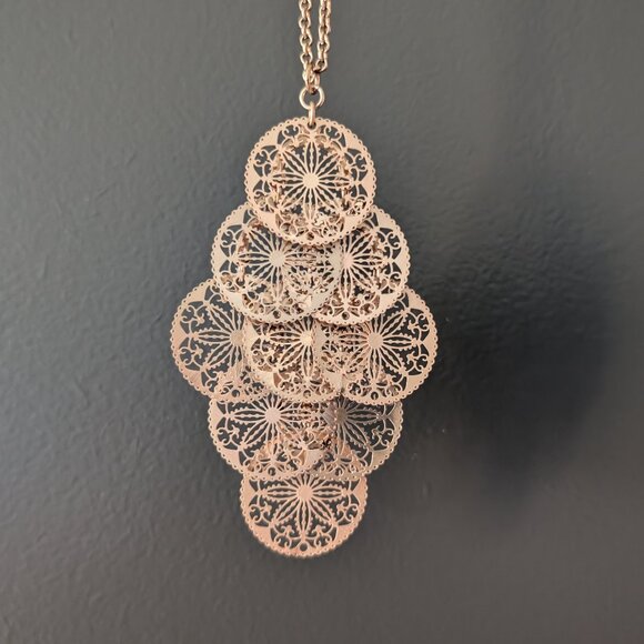 Towne & Reese Annie Pendant for Stitch Fix Necklace Gold - Picture 2 of 7